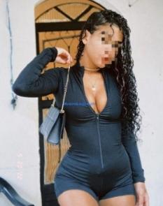 613919567: Chica busca chico en Barcelona