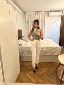 610876762: Chica busca chico en Almería