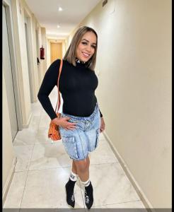 613835124: Chica busca chico en Huelva
