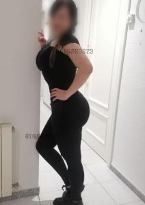 614569873: Chica busca chico en Barcelona