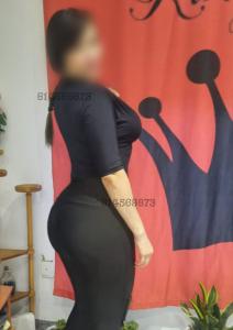 614569873: Chica busca chico en Barcelona