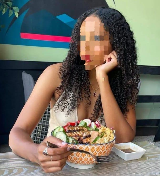 Chica busca chico en Almería: 