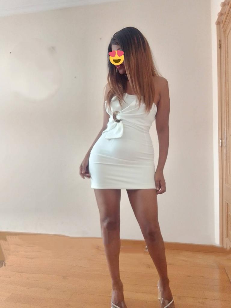 Chica busca chico en Tenerife: 