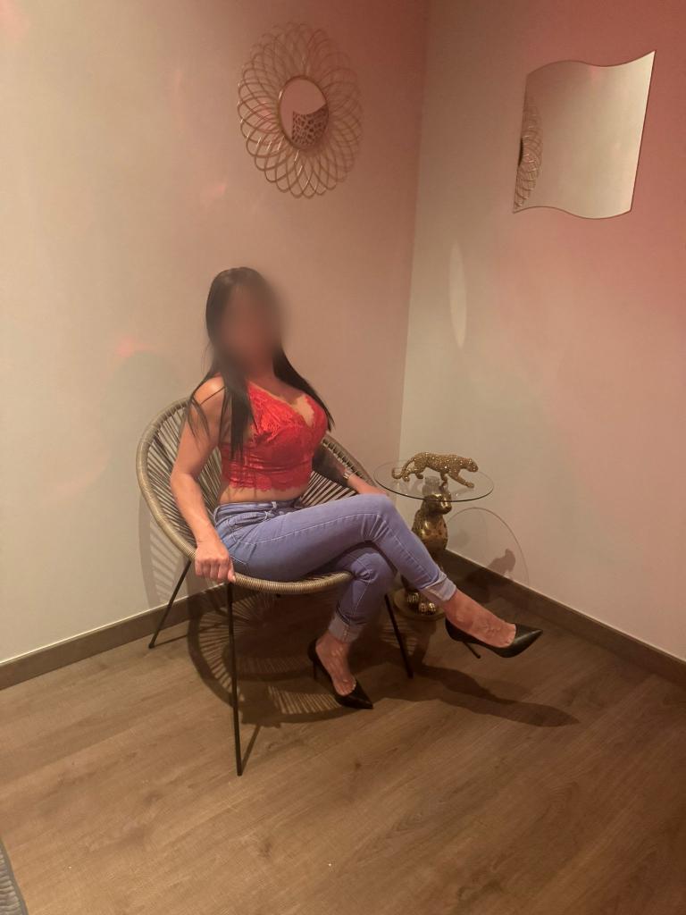 Chica busca chico en Murcia: 