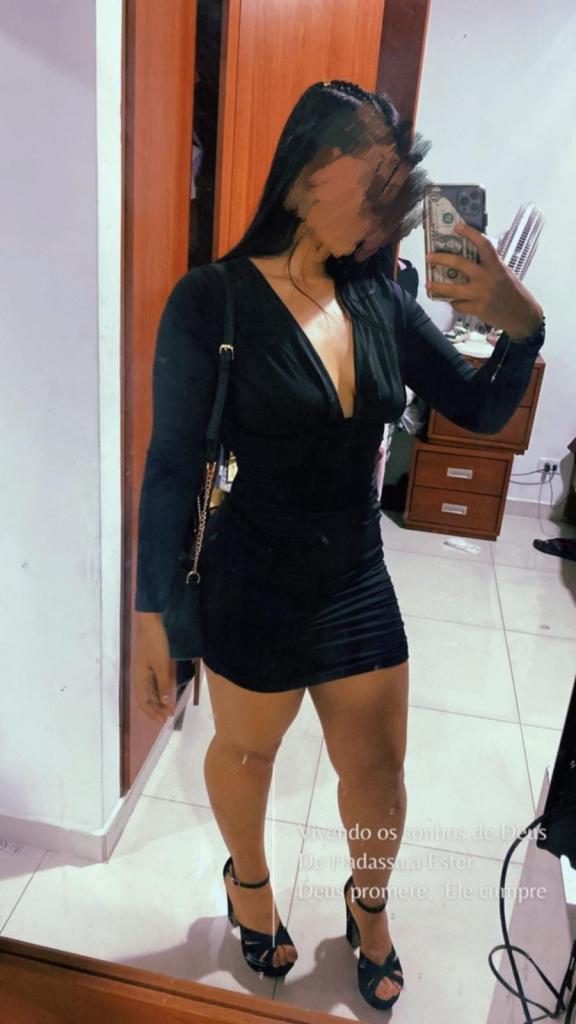 Chica busca chico en Sevilla: 