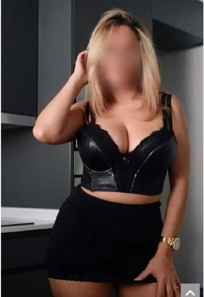 Chica busca chico en Granada: 