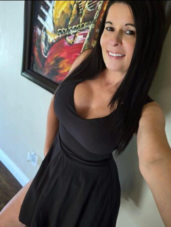 Chica busca chico en Almería: 