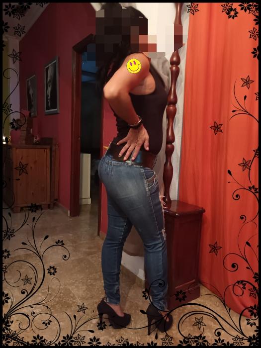 Chica busca chico en Sevilla: 