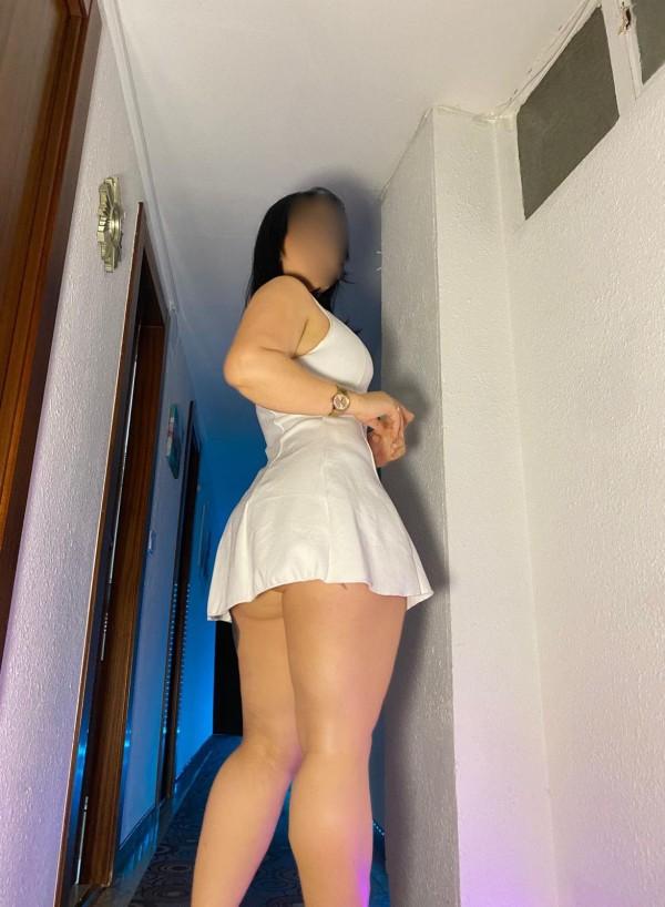 Chica busca chico en Cádiz: 