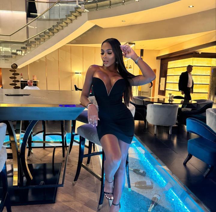 Chica busca chico en Almería: 