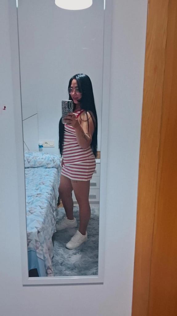 Chica busca chico en Almería: 