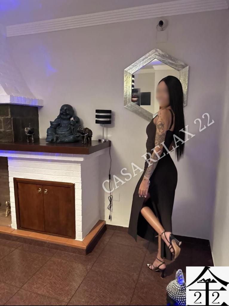 Chica busca chico en Granada: 