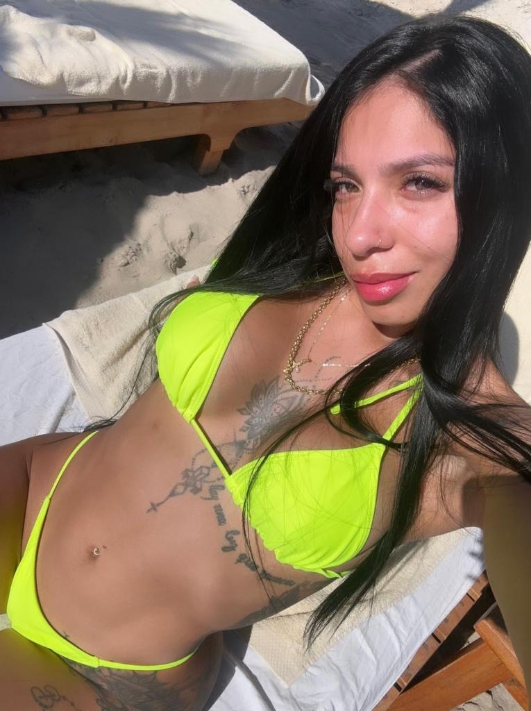 Chica busca chico en Cádiz: 