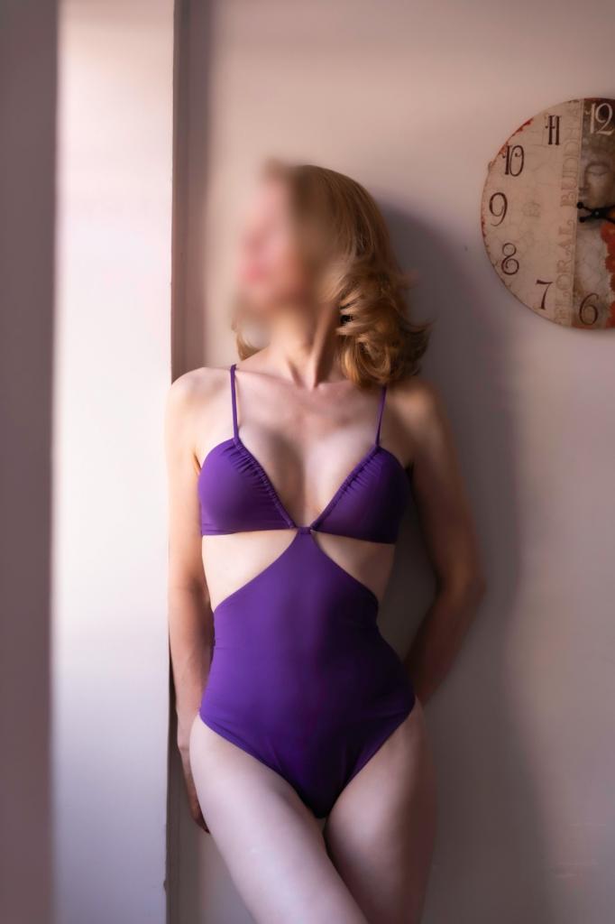 Chica busca chico en Murcia: Chica busca chico