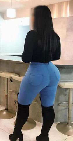 Chica busca chico en Sevilla: 