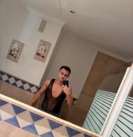 654822746: Chico busca chica en Málaga