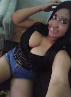 613543923: Chica busca chico en Barcelona