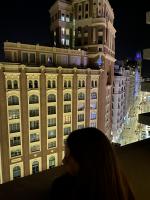 624841422: Chica busca chico en Madrid