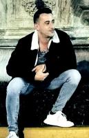 679622733: Chico busca chica en Sevilla