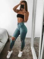 671347724: Chica busca chico en León