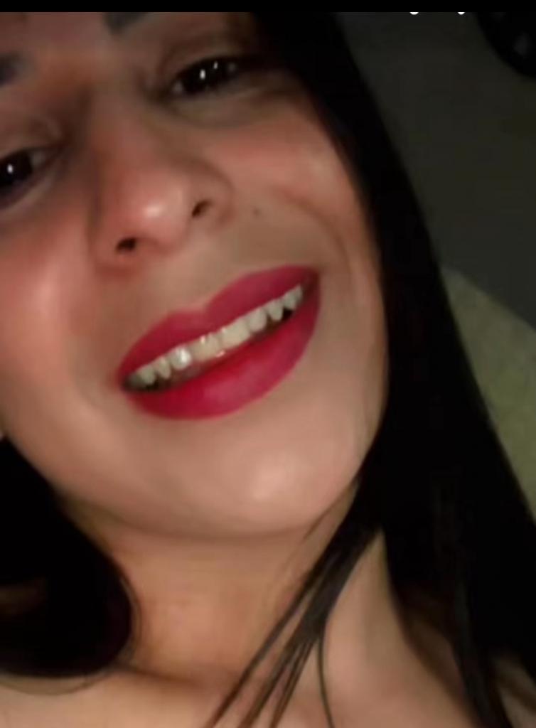 Chica busca chico en Granada: 