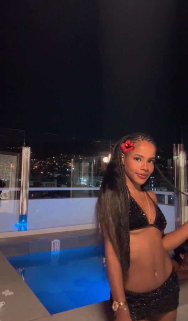 632386981: Chica busca chico en Barcelona