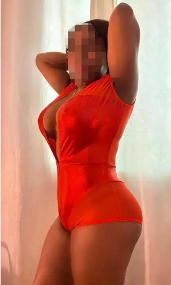 664641677: Chica busca chico en Granada