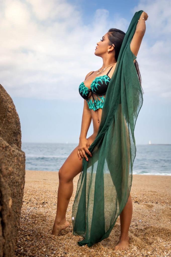 614087263: Chica busca chico en Valencia