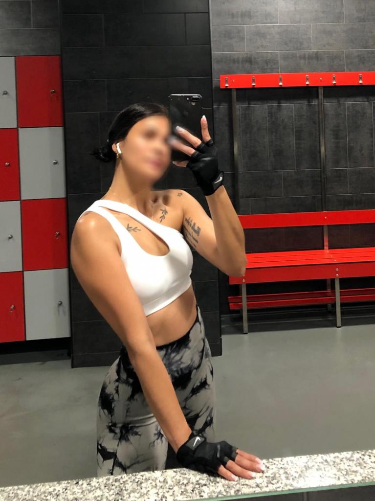 Chica busca chico en Almería: 