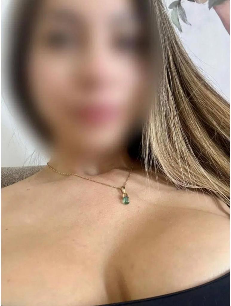 Chica busca chico en Granada: 