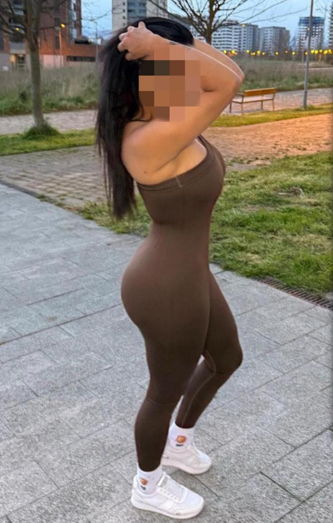 Chica busca chico en La Coruña: 