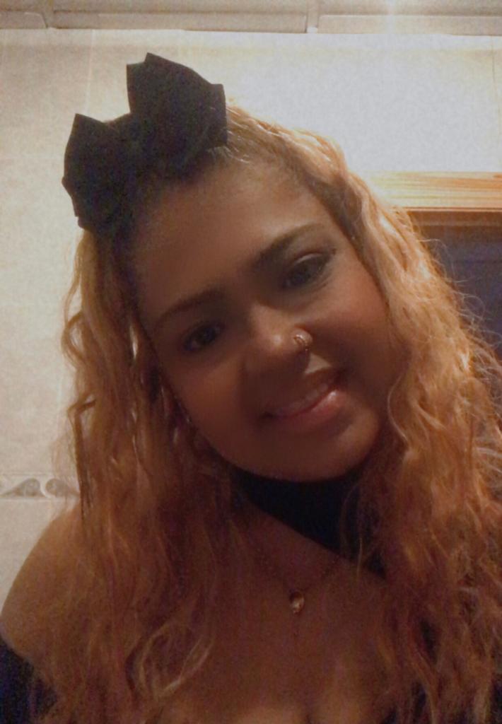 614705588: Chica busca chico en Murcia