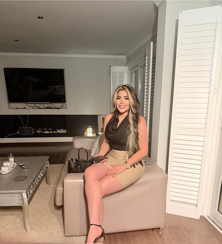 647095295: Chica busca chico en Málaga