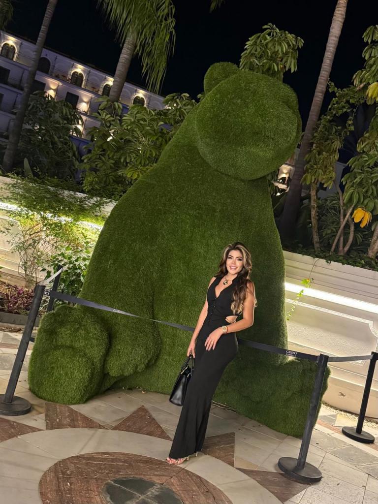 647095295: Chica busca chico en Málaga