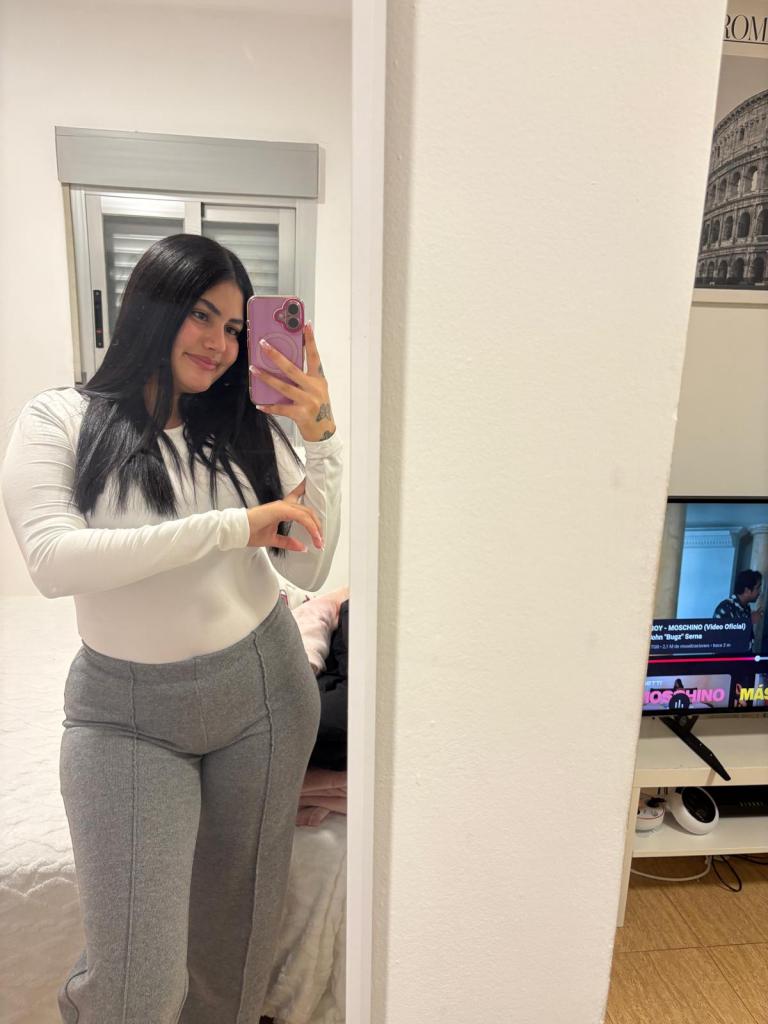 Chica busca chico en Granada: 