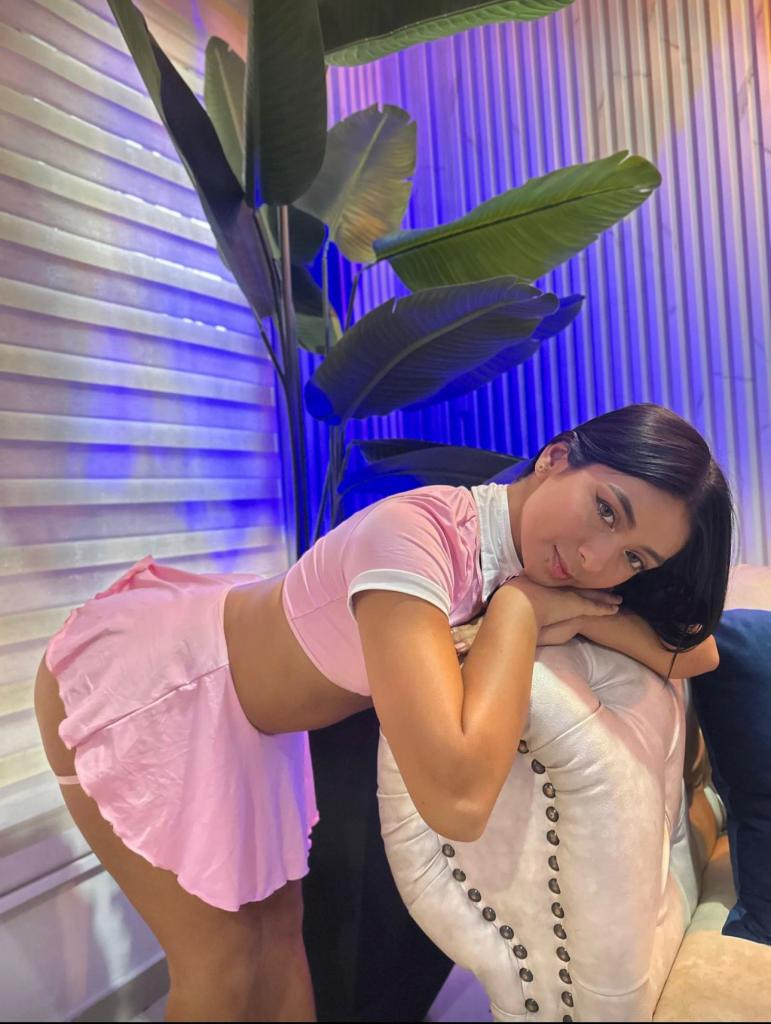 Chica busca chico en Tenerife: 