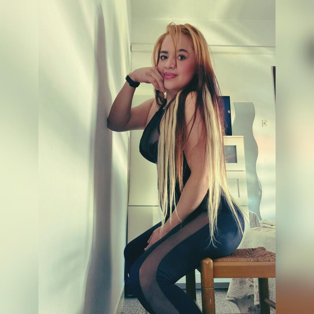 Chica busca chico en Huelva: 