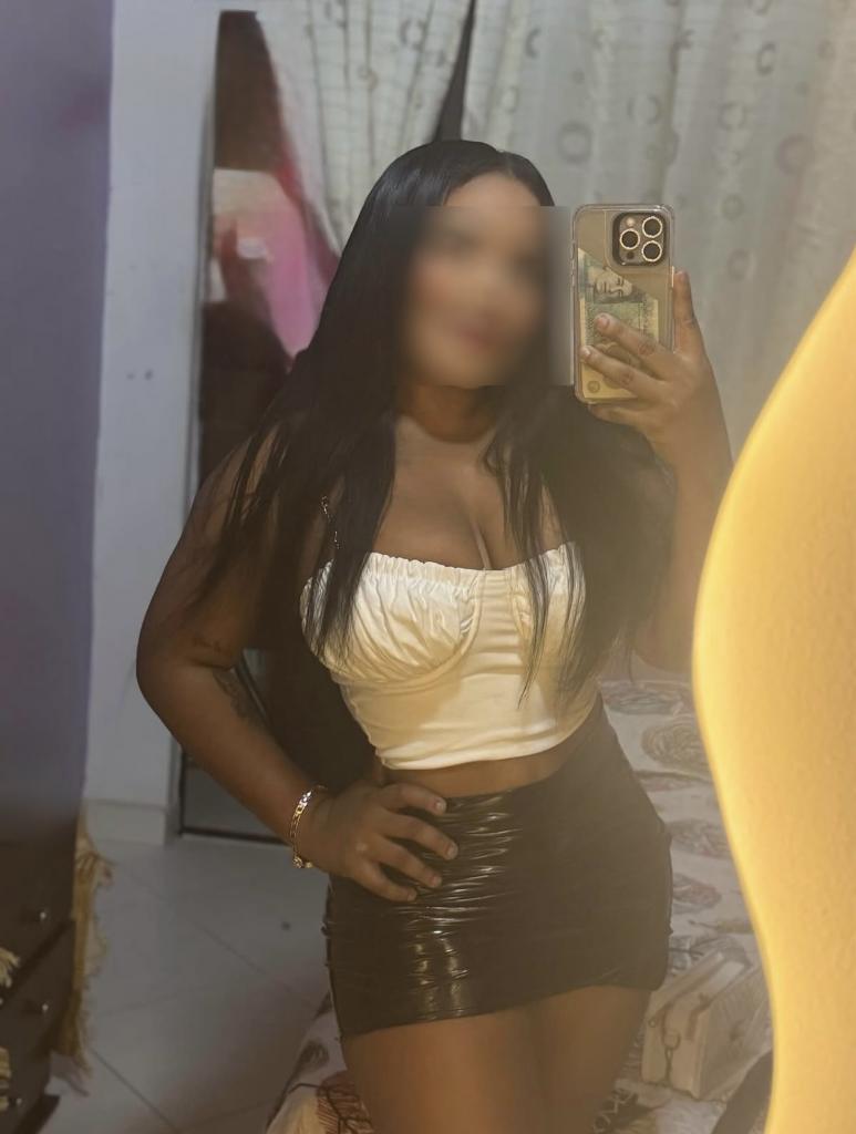 Chica busca chico en Granada: 