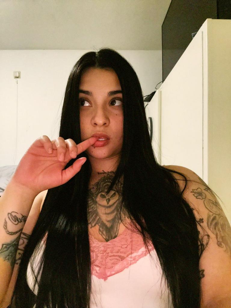 Chica busca chico en Almería: 