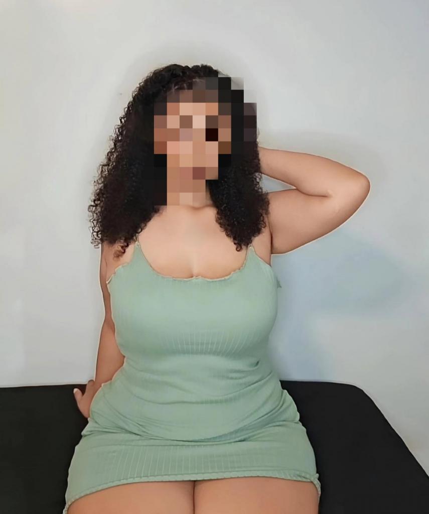 611338168: Chica busca chico en Madrid