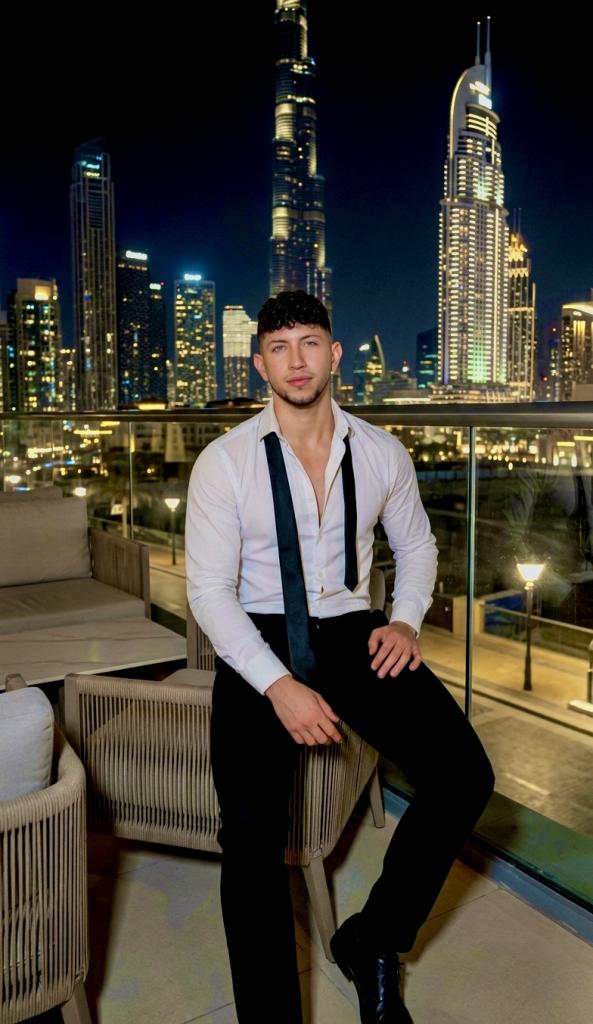 608517467: Chico busca chica en Alicante