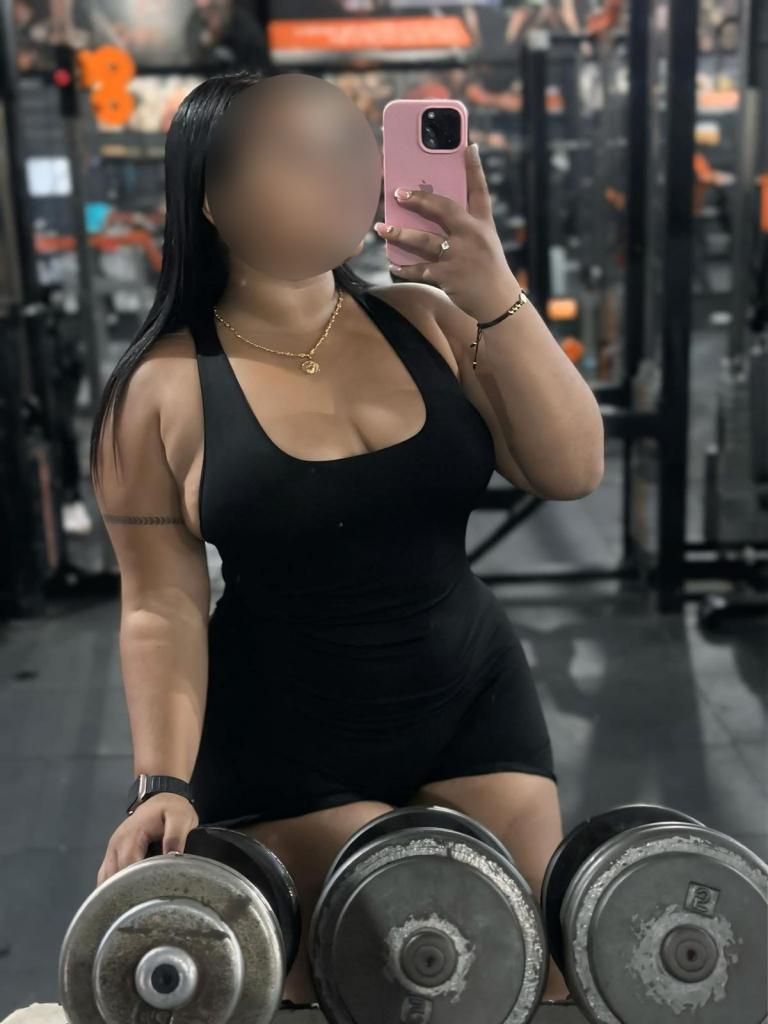 632945305: Chica busca chico en Tenerife