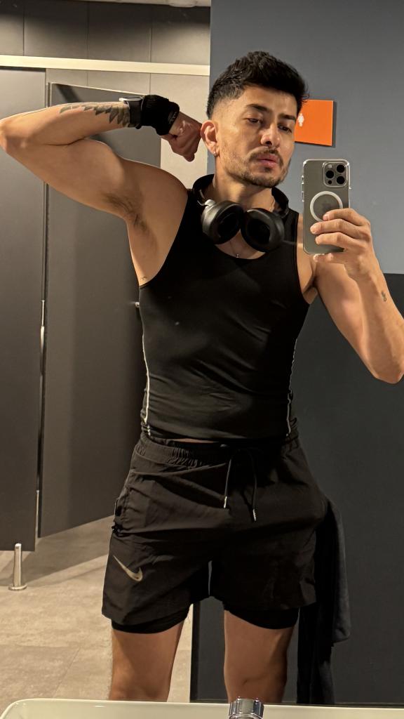 Chico busca chica en Granada: 