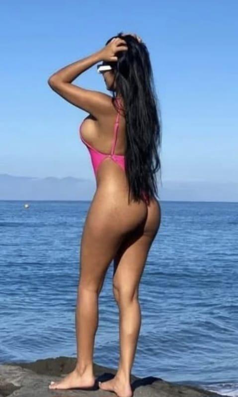 Chica busca chico en Tenerife: 