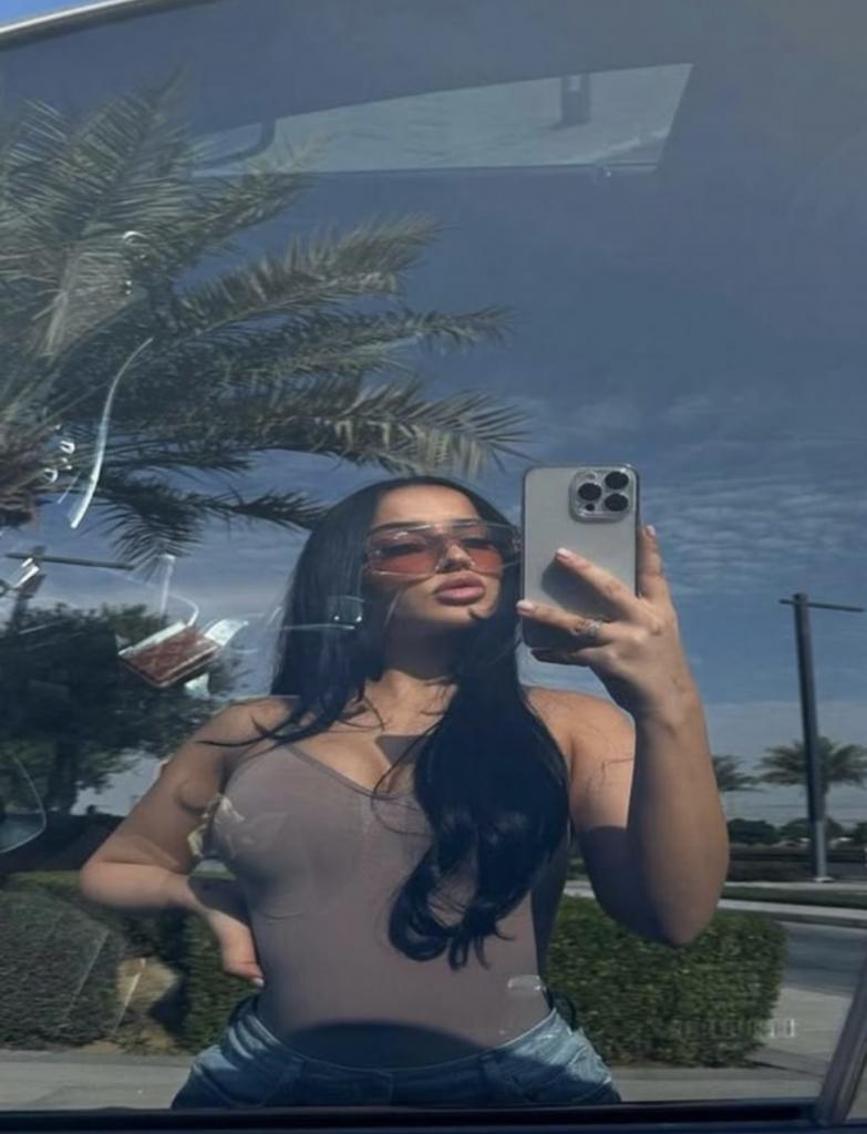 Chica busca chico en Ibiza: 