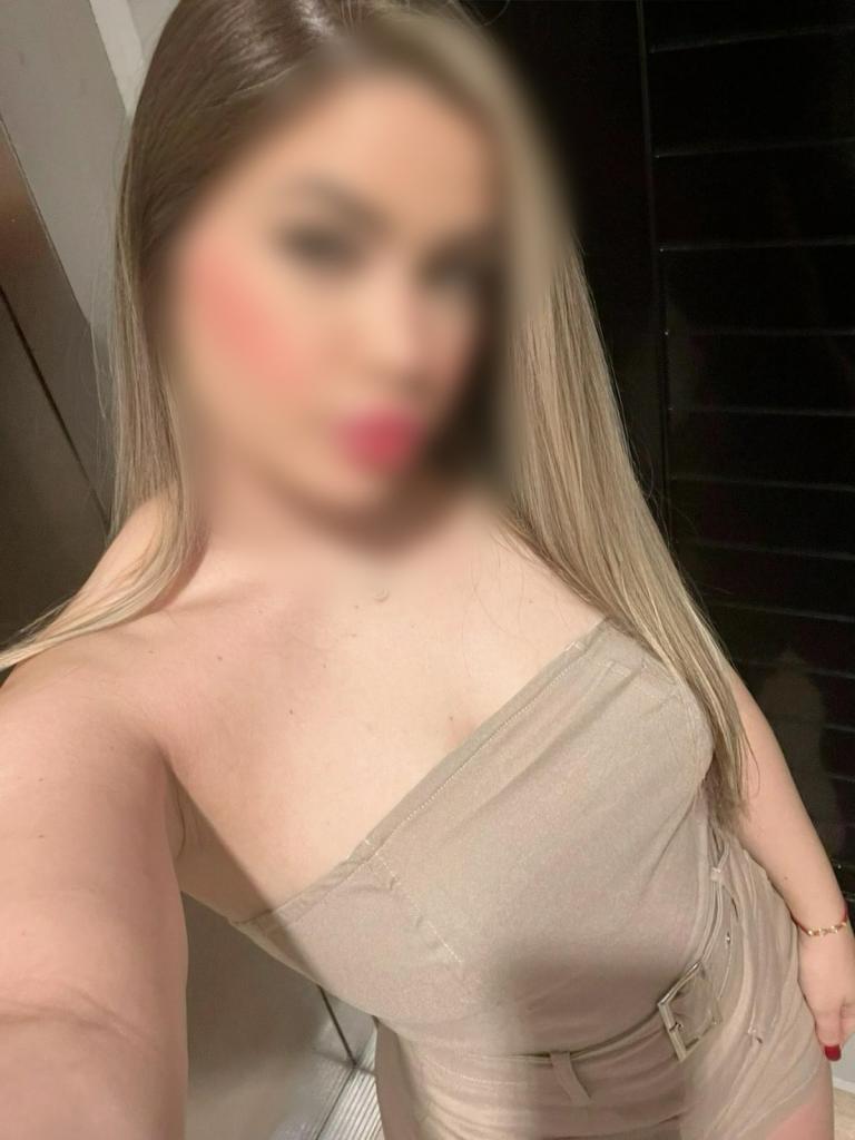 Chica busca chico en Granada: 