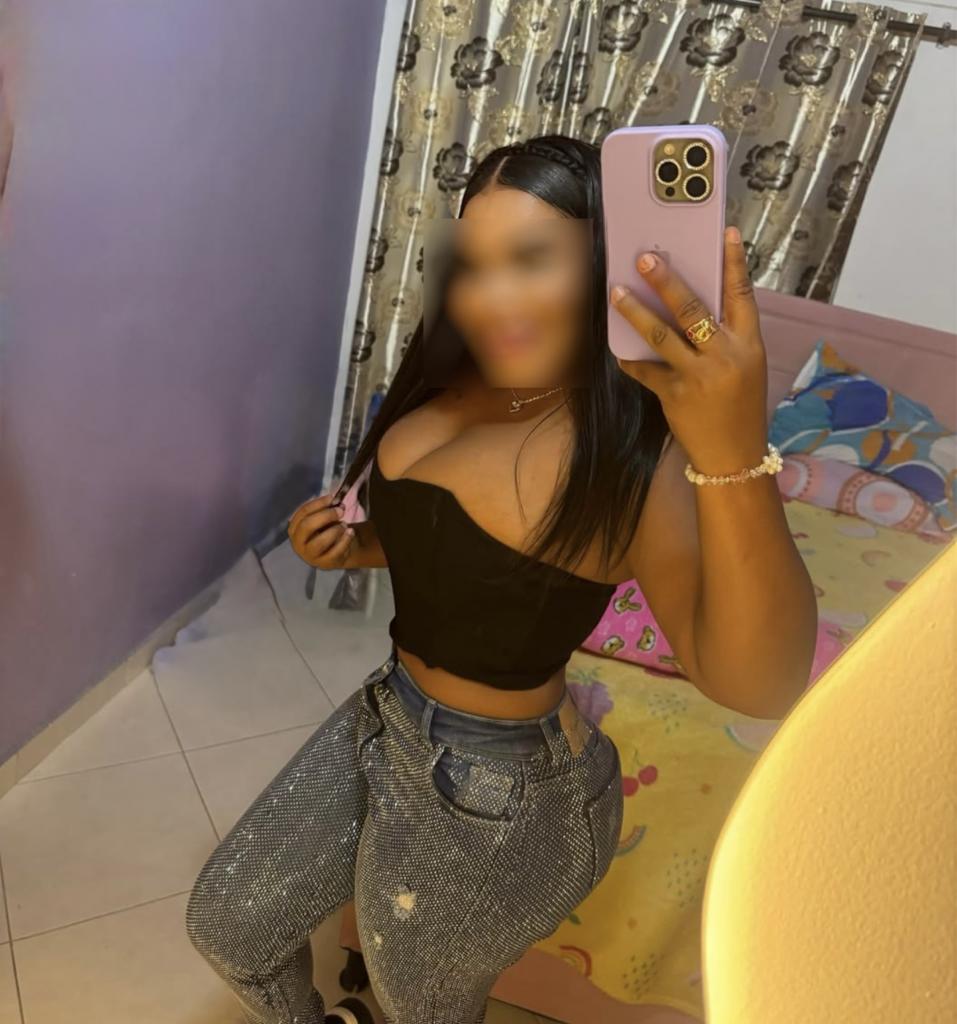 Chica busca chico en Granada: 