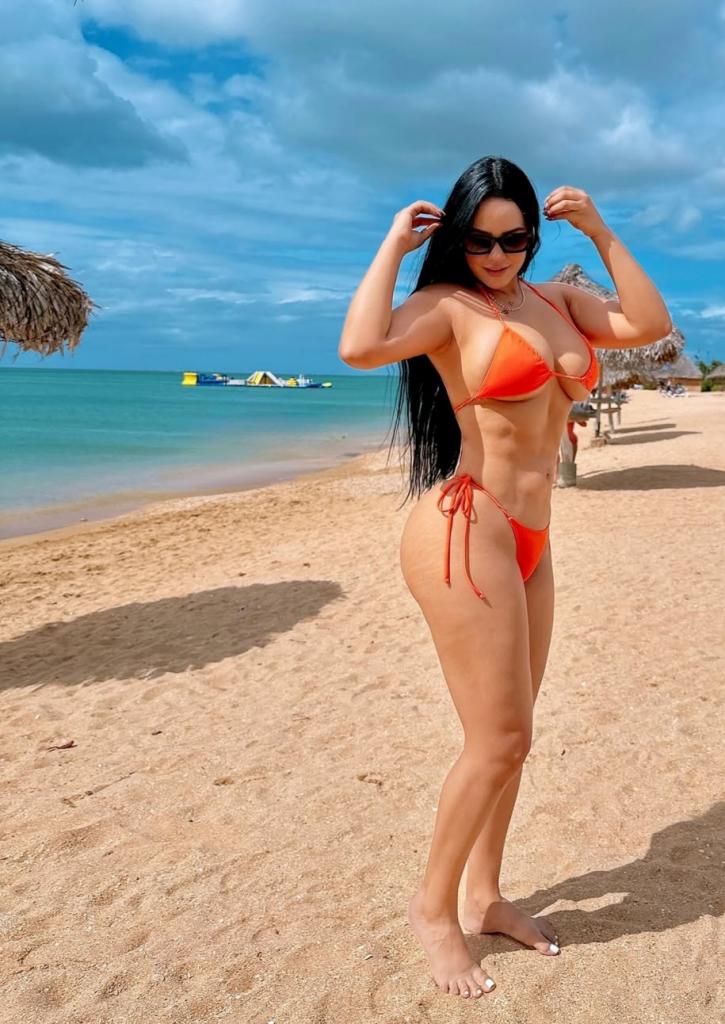 660685737: Chica busca chico en Pontevedra