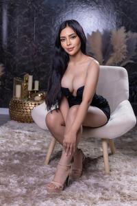 600830487: Chica busca chico en Barcelona