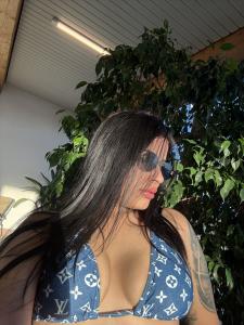 613109526: Chica busca chico en Barcelona